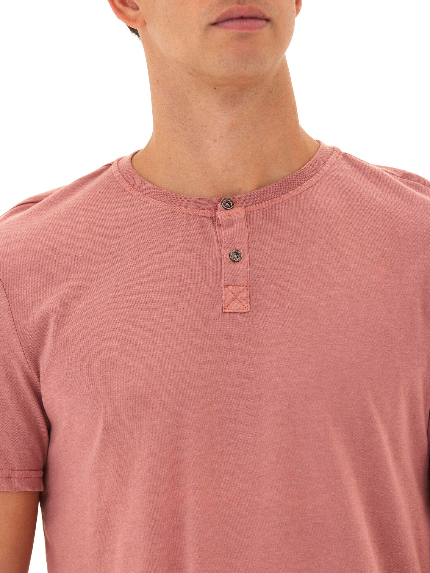 Draco Mineral Wash Short Sleeve Henley
