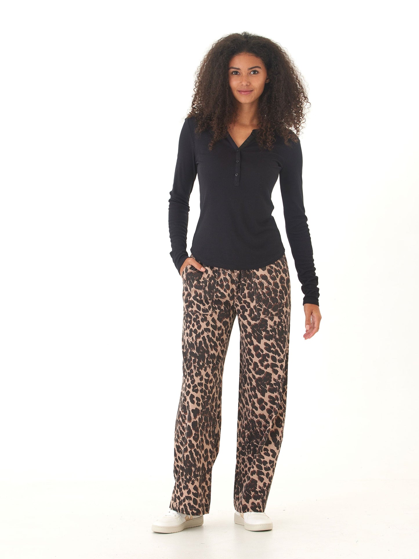 Akia Feather Rib Long Sleeve Henley
