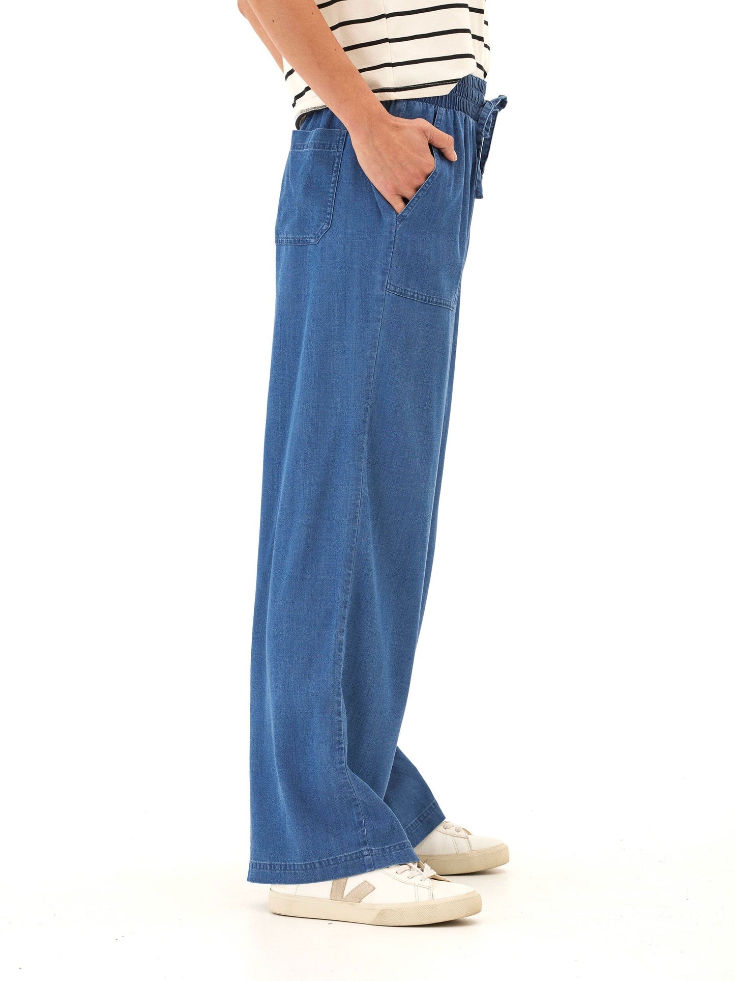 Allie Stretch Chambray Pant