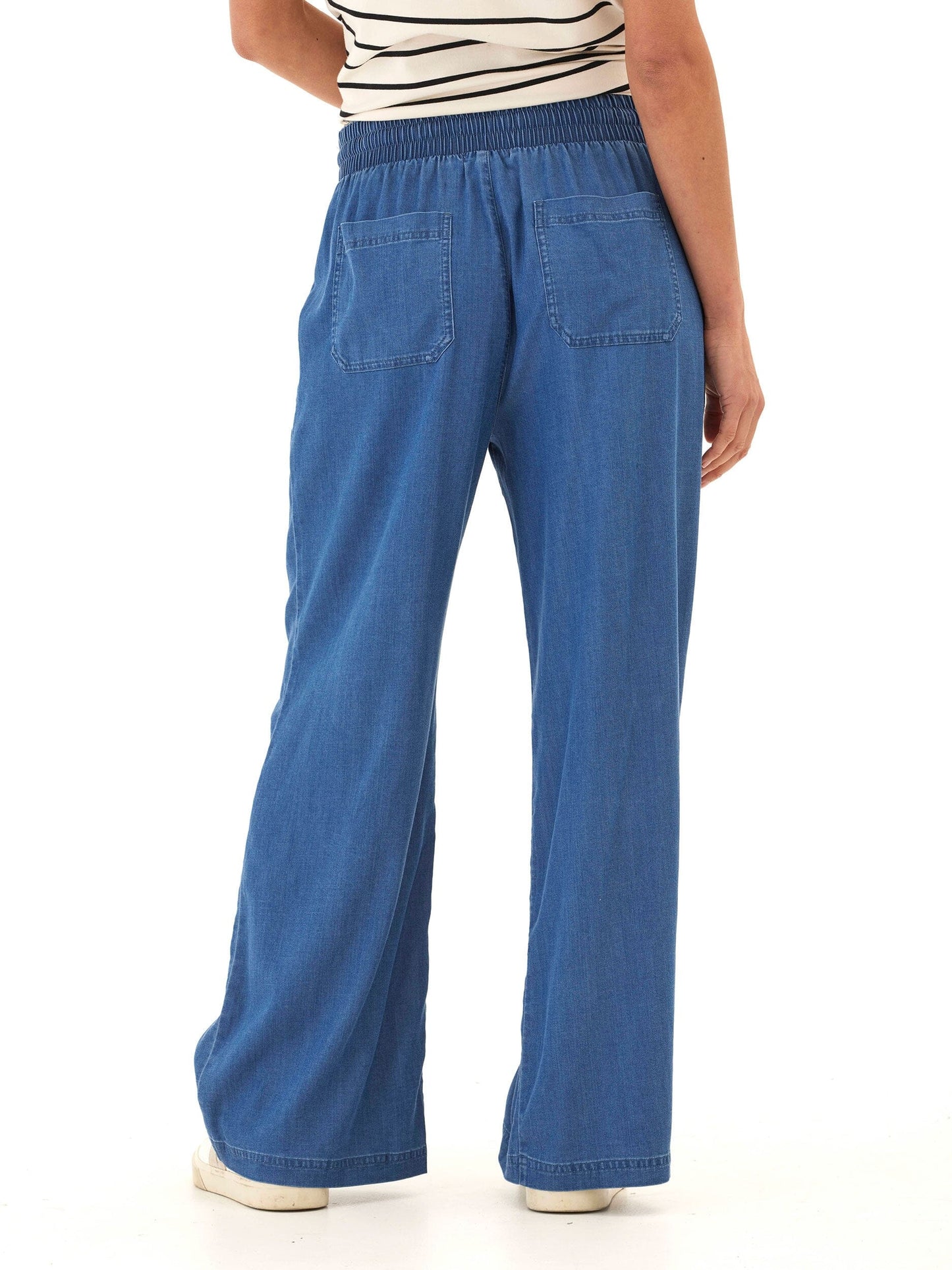 Allie Stretch Chambray Pant
