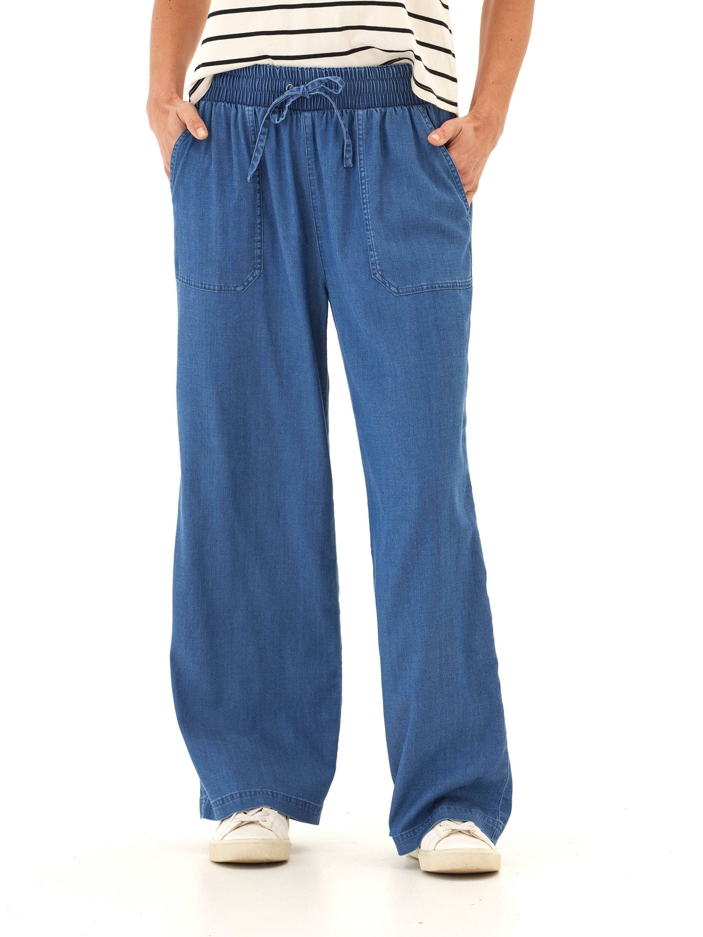 Allie Stretch Chambray Pant