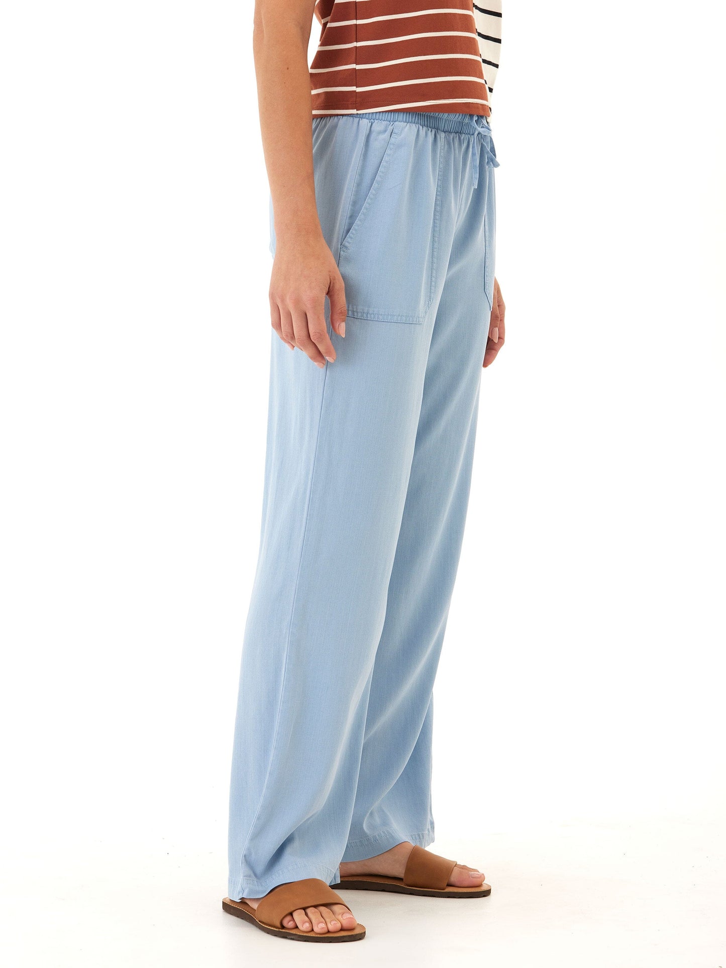 Allie Stretch Chambray Pant