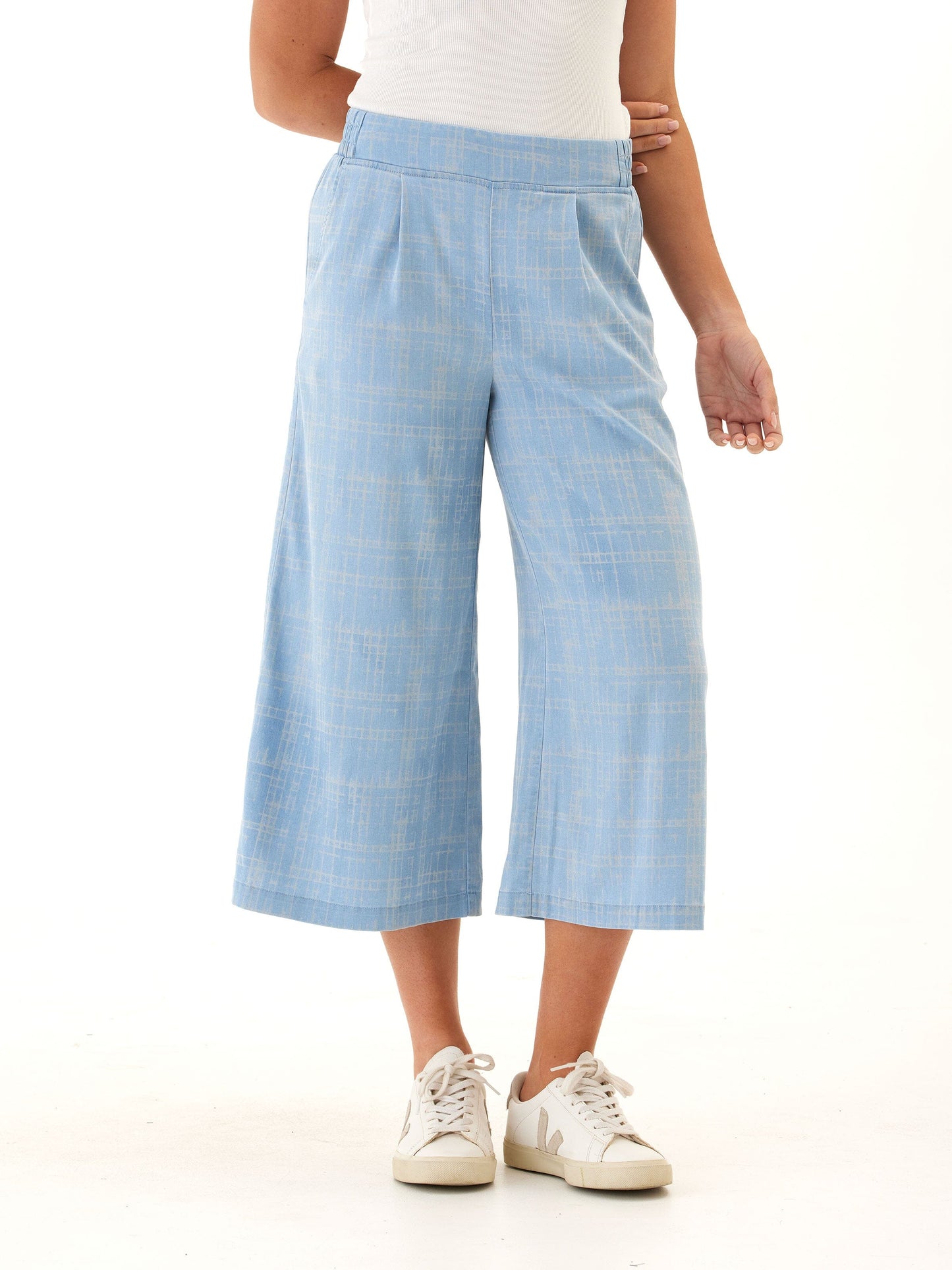 Alora Grid Plaid Stretch Chambray Capri Pant