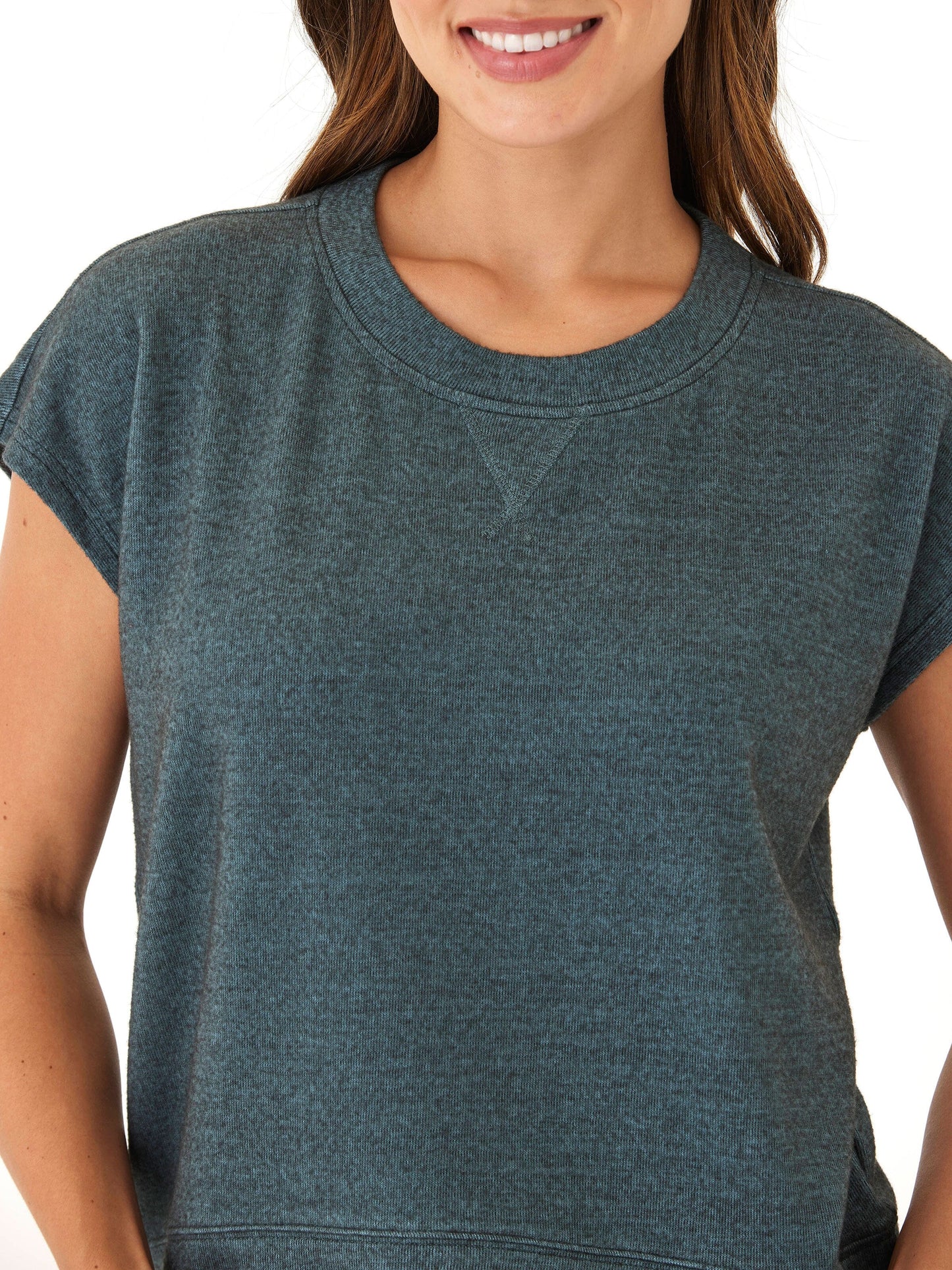 Misha Dream Fleece Short Sleeve Pullover