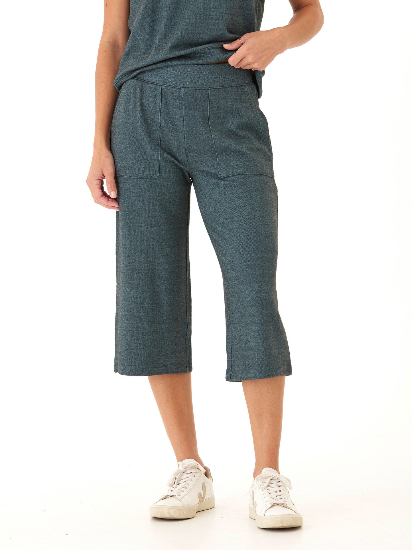 Beatrice Dream Fleece Wide Leg Capri Pant