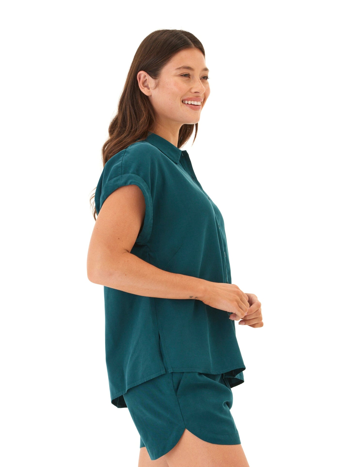 Arianna Breezy Linen Short Sleeve Button-Up