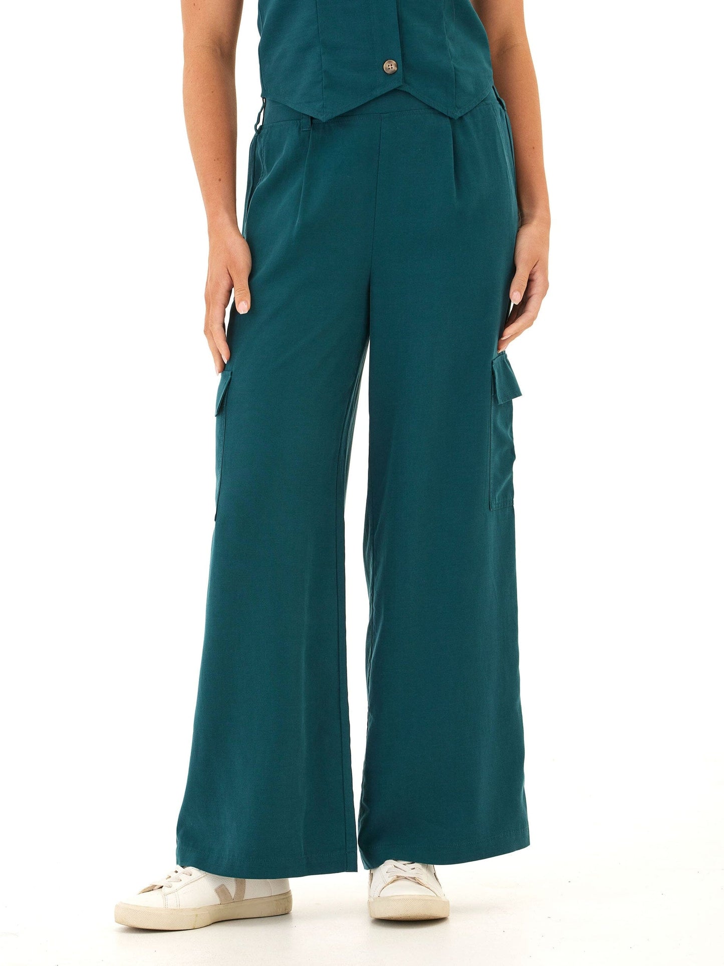 Alessandra Breezy Linen Cargo Pant
