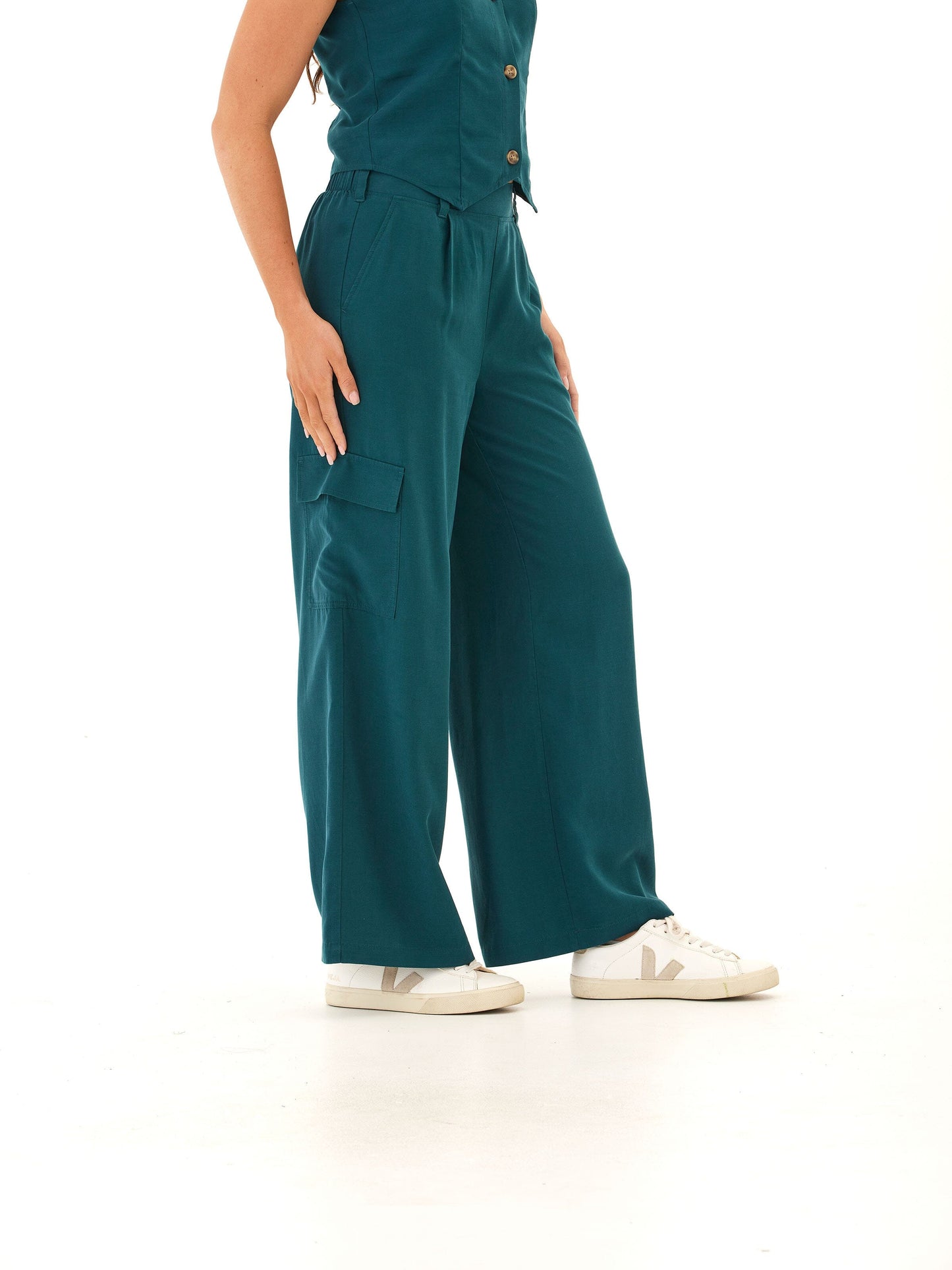 Alessandra Breezy Linen Cargo Pant
