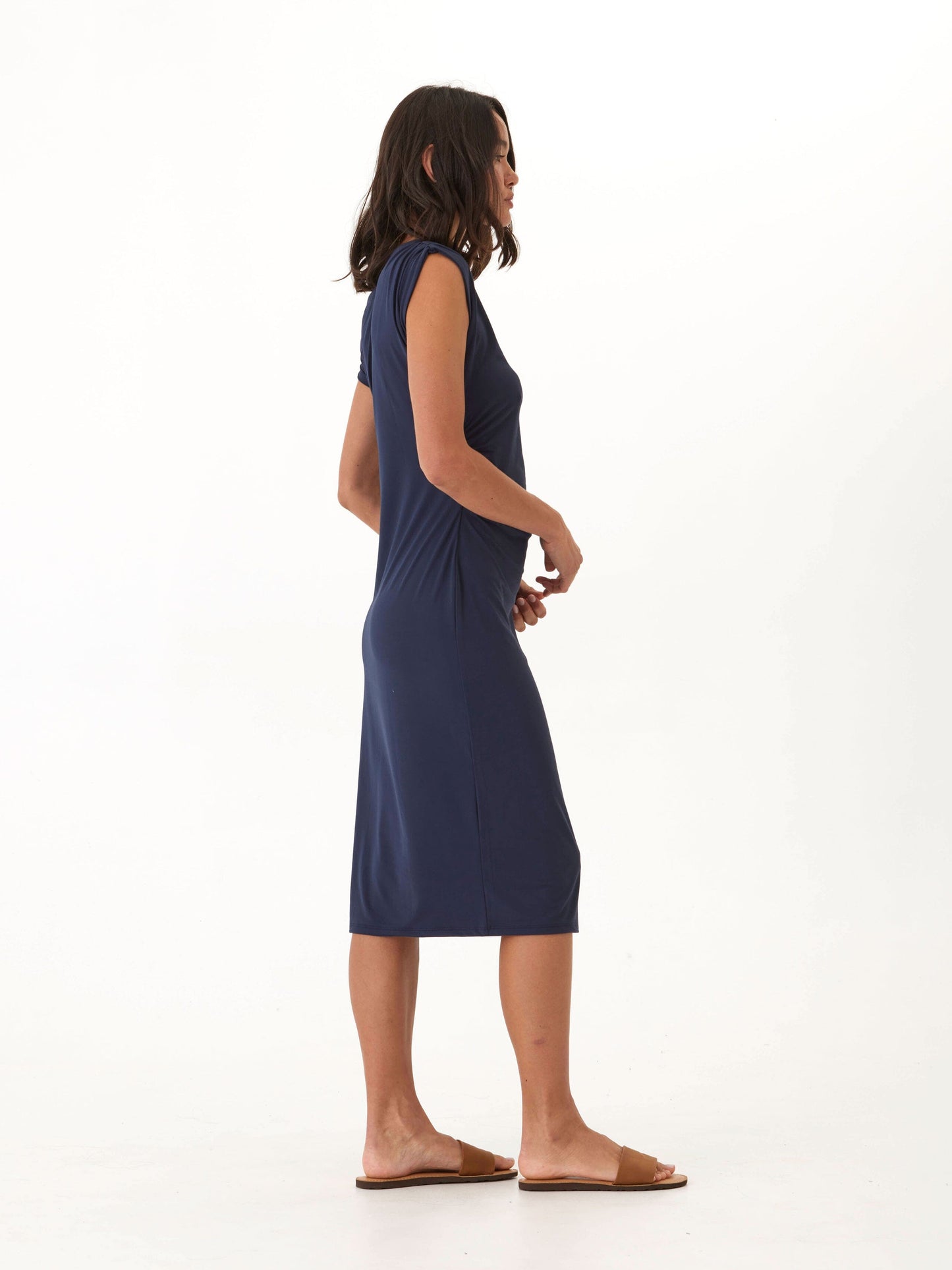 Leoni Luxe Jersey Ruched Midi Dress