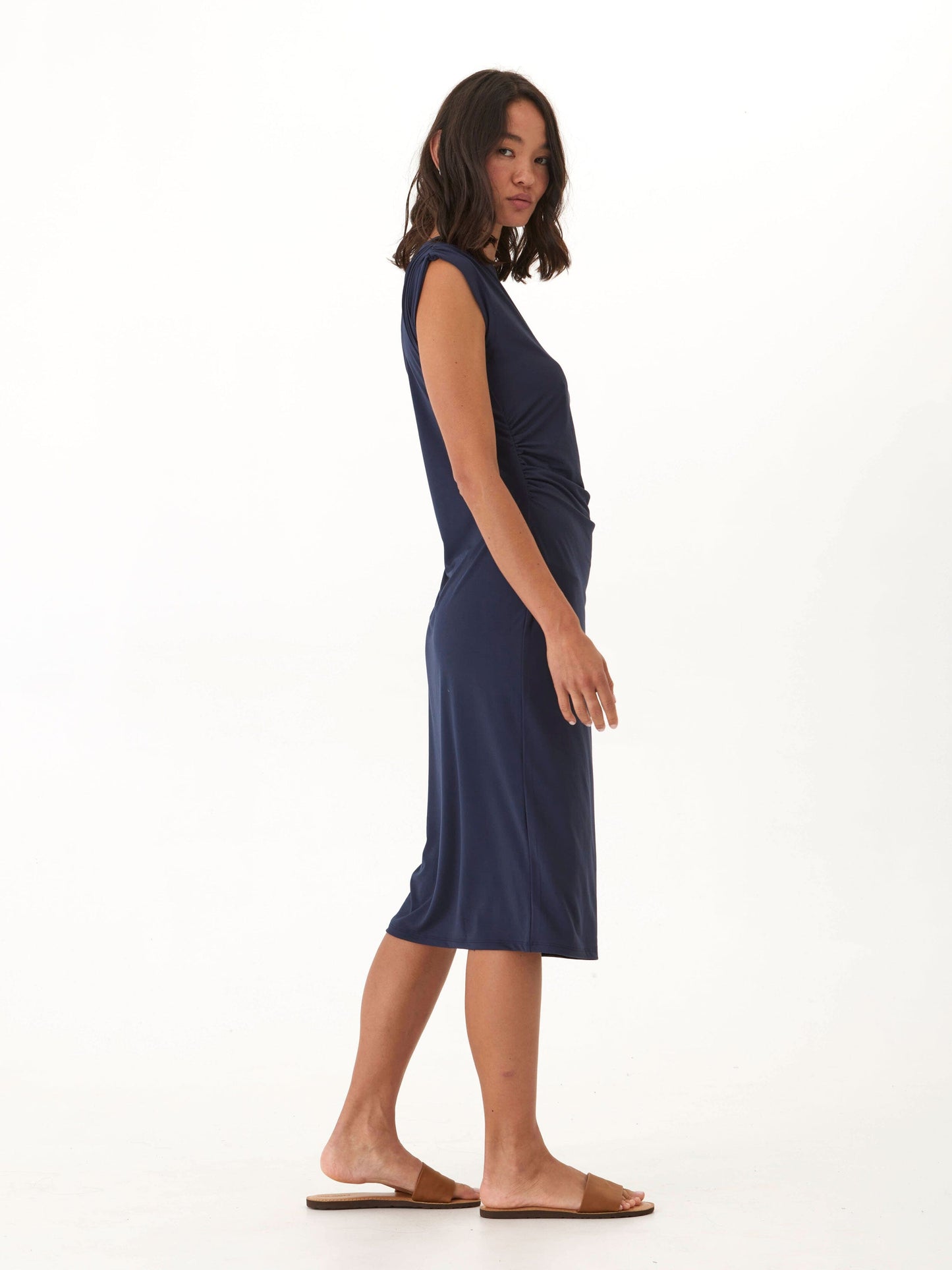 Leoni Luxe Jersey Ruched Midi Dress